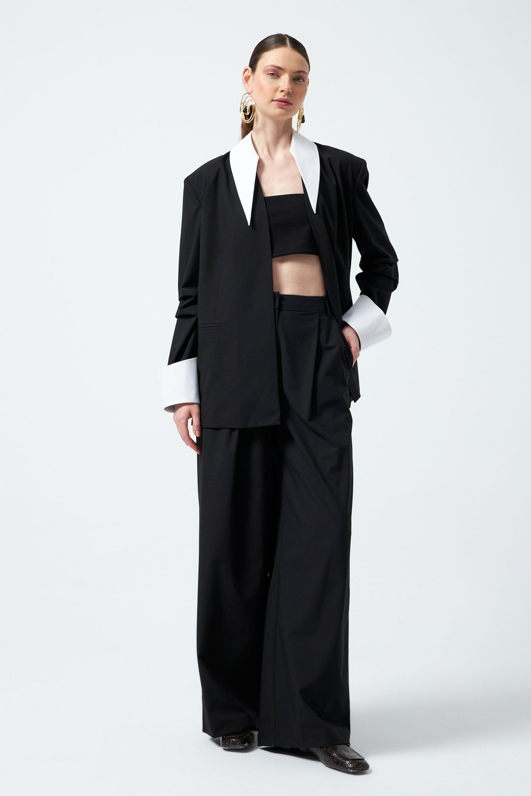 Yaka Kol Detaylı Takım - Siyah