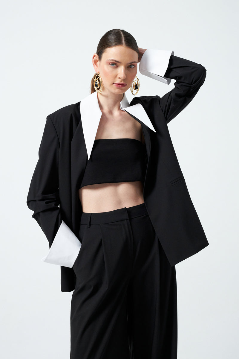 Yaka Kol Detaylı Takım - Siyah