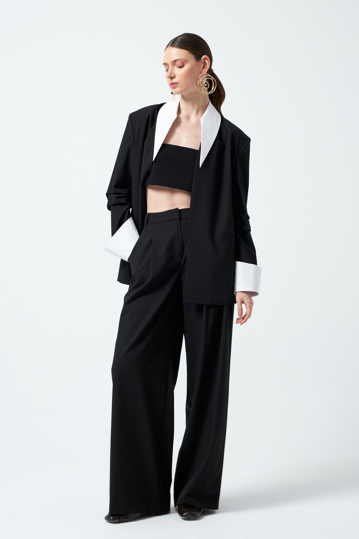 Yaka Kol Detaylı Takım - Siyah