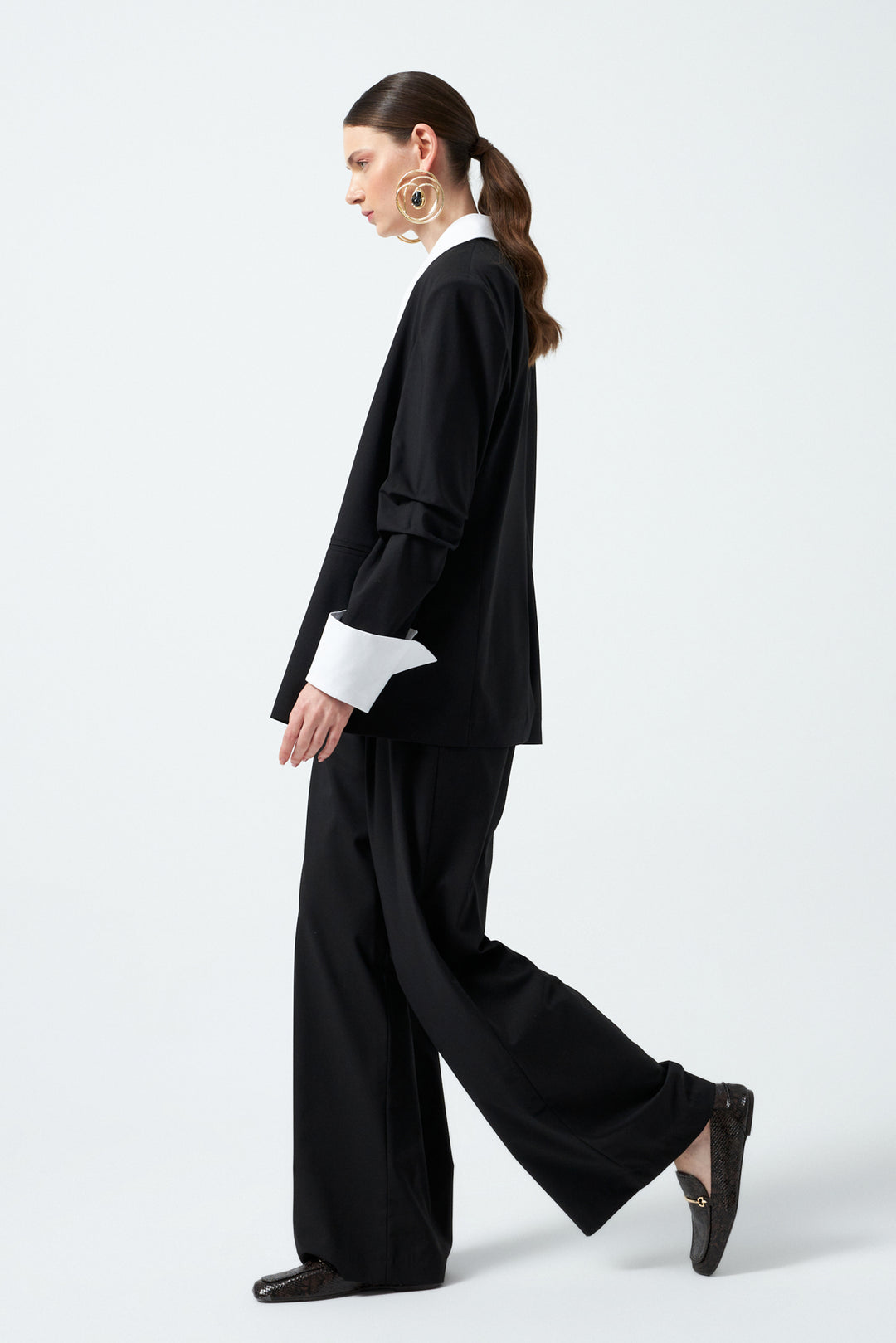 Yaka Kol Detaylı Takım - Siyah