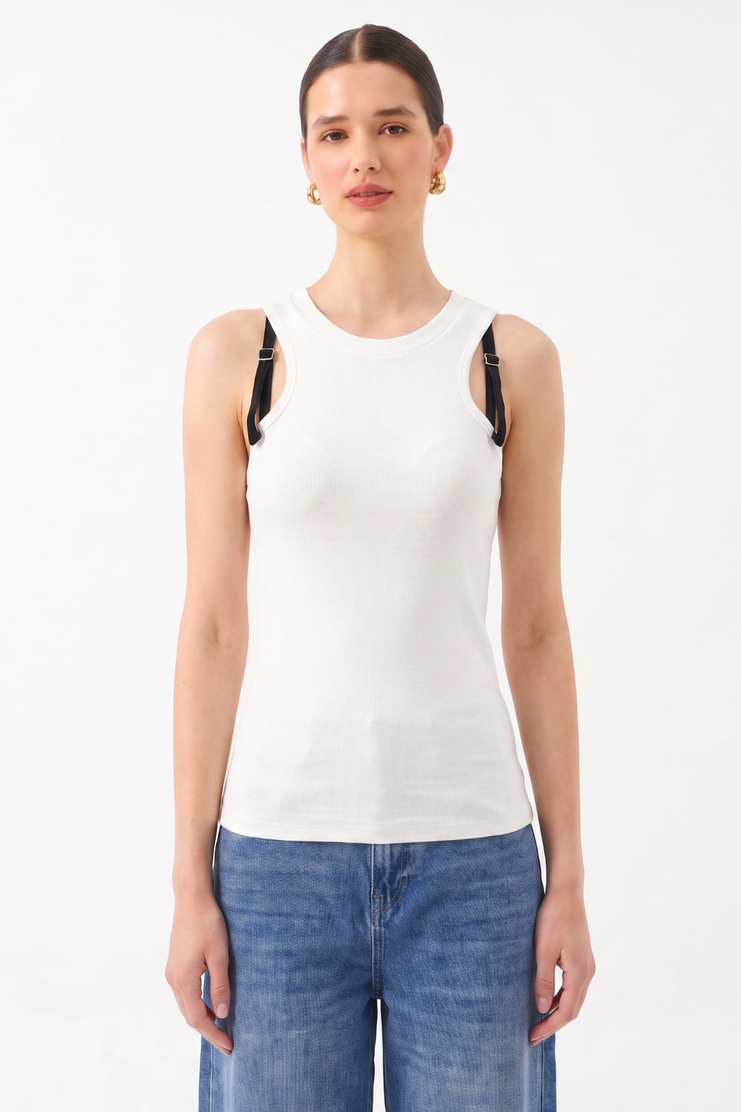 Dar Kesim Halter Yaka Kolsuz T-Shirt EKRU