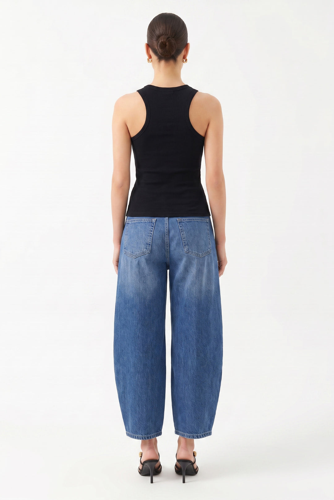 Dar Kesim Halter Yaka Kolsuz T-Shirt SİYAH