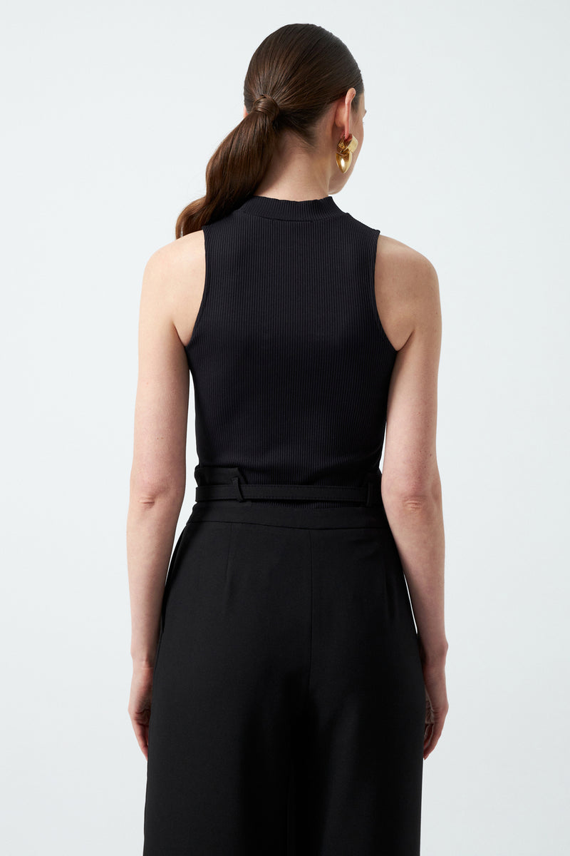 Tül Detaylı Sıfır Kol Triko - Siyah