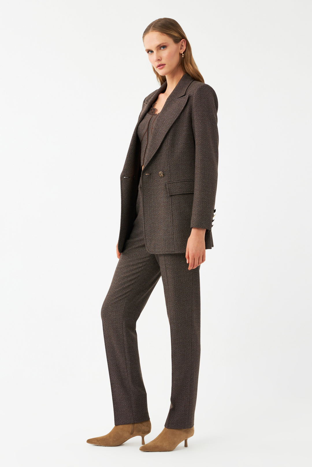 Kahverengi Kadın Blazer Ceket – Düz Kesim Şık Takım Ceket
