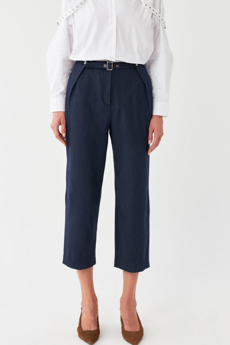 Lacivert Crop Pantolon – Metal Tokalı Şık Tasarım
