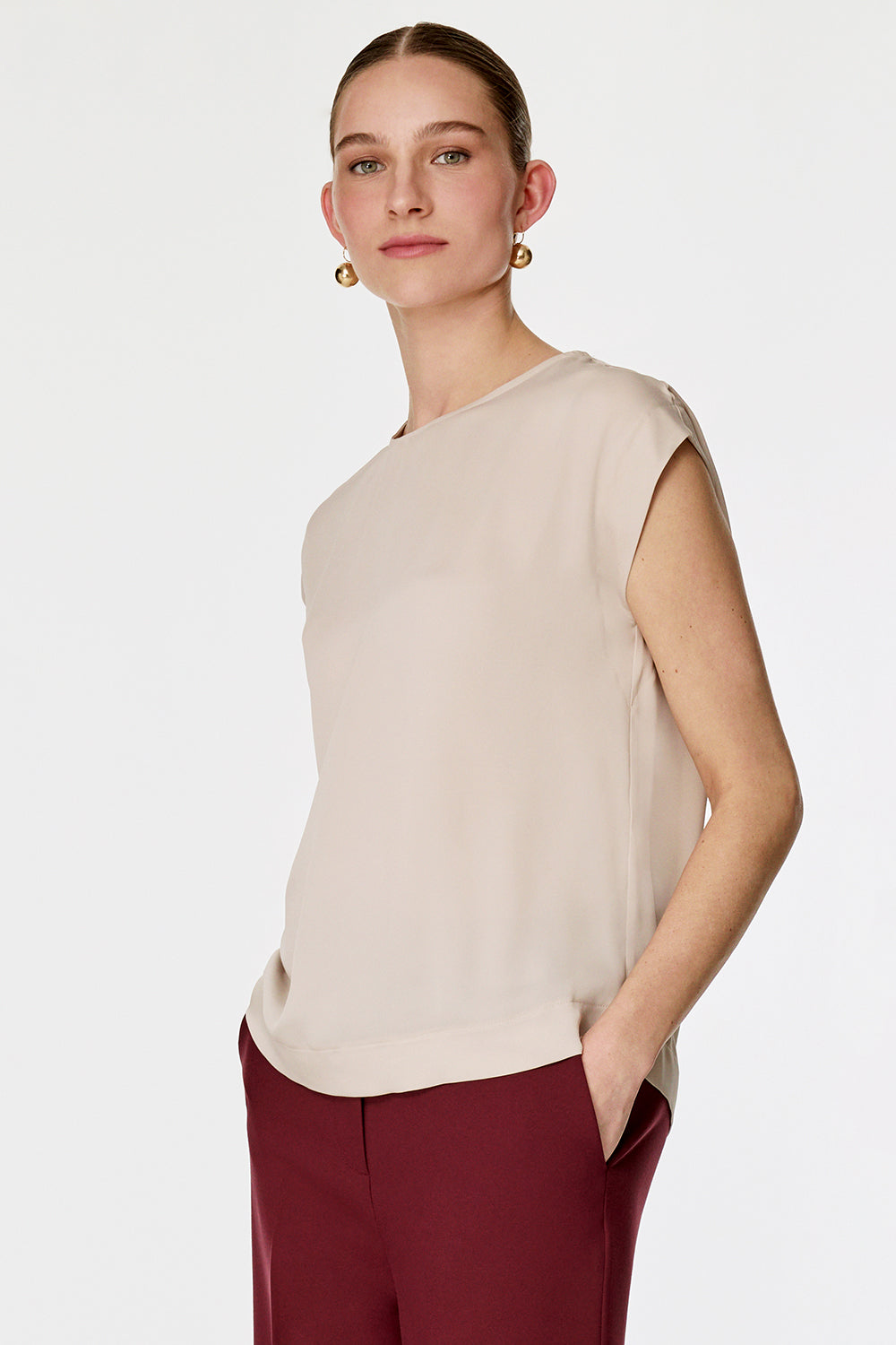 Dökümlü Kumaş Kısa Kollu Bluz Bej