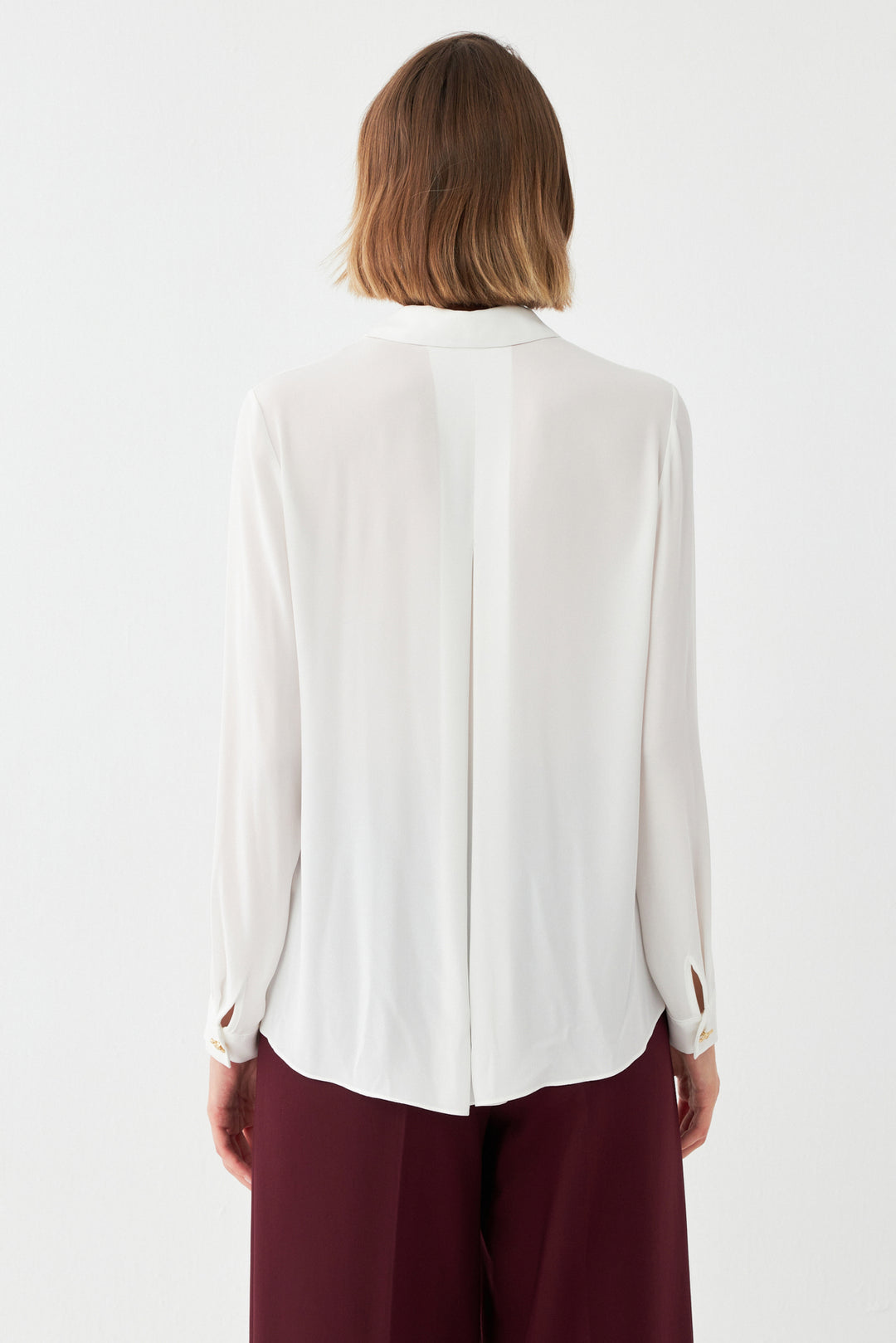 Çiçek Düğmeli Ekru Gömlek