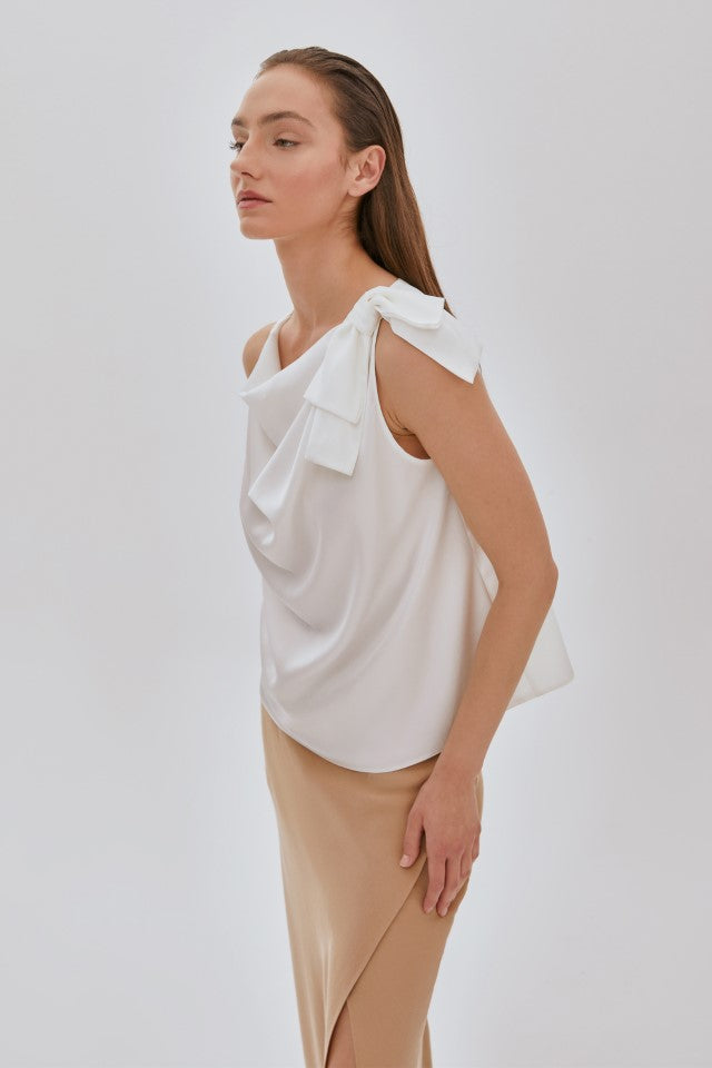 Degaje Yaka Kolsuz Bluz BEYAZ