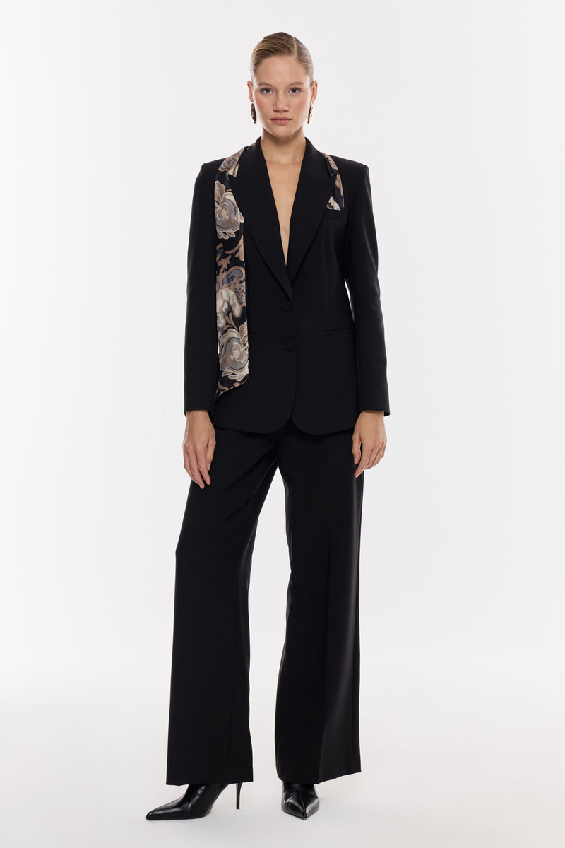 Desen Detaylı Modern Takım