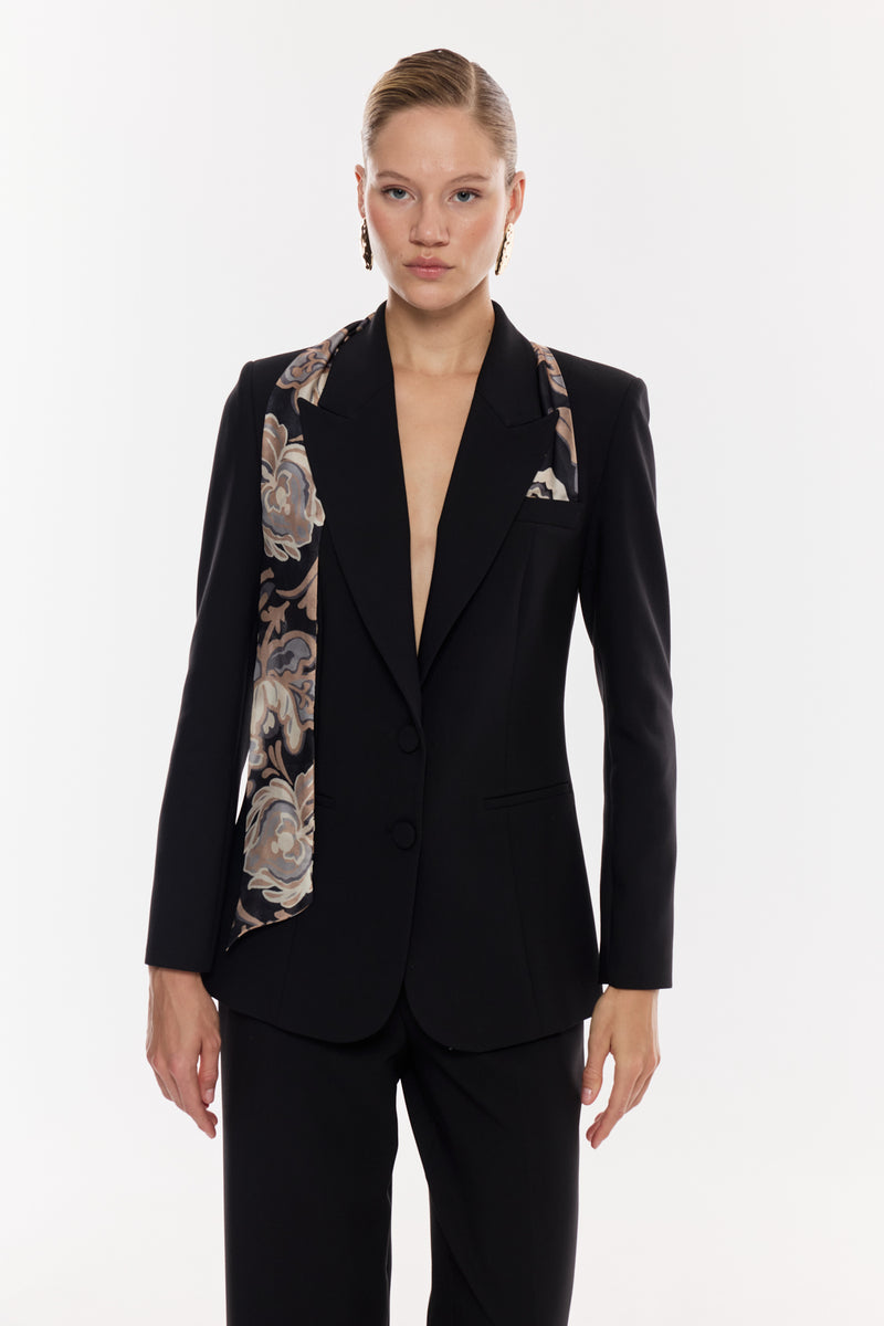 Desen Detaylı Modern Takım