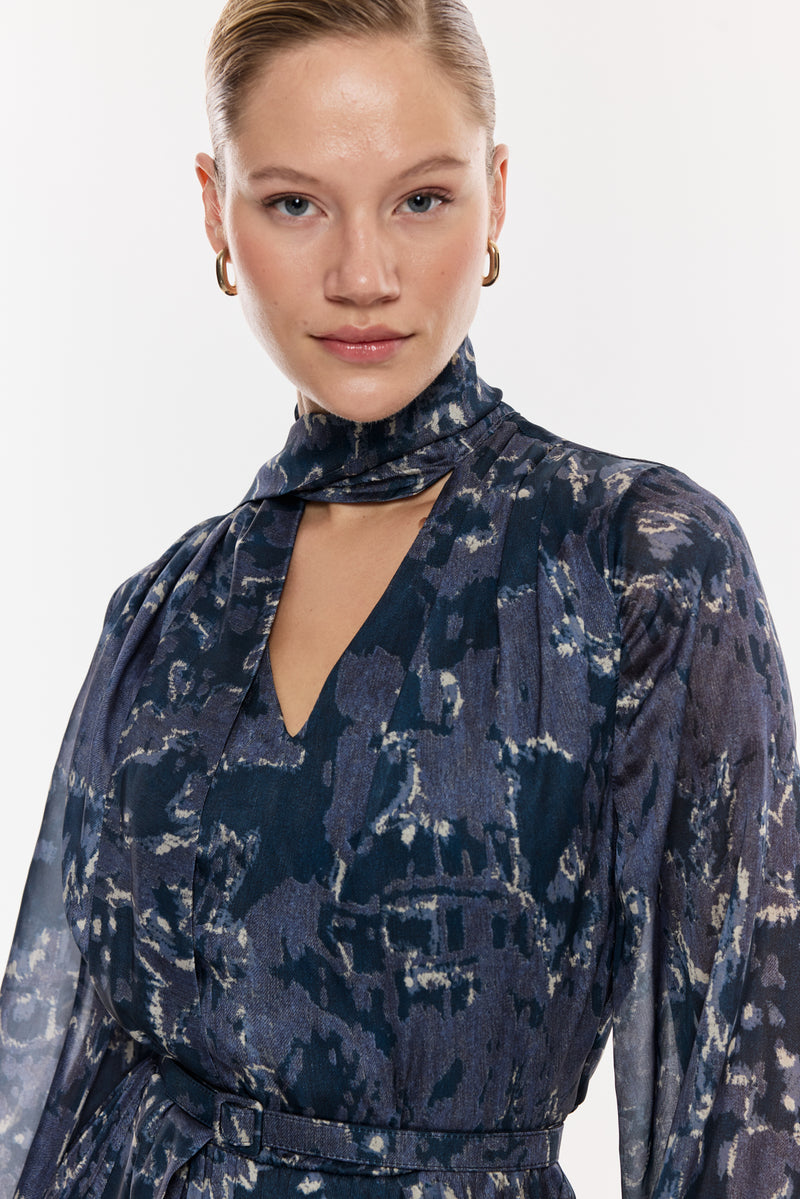 Desenli Şifon Piliseli Midi Elbise