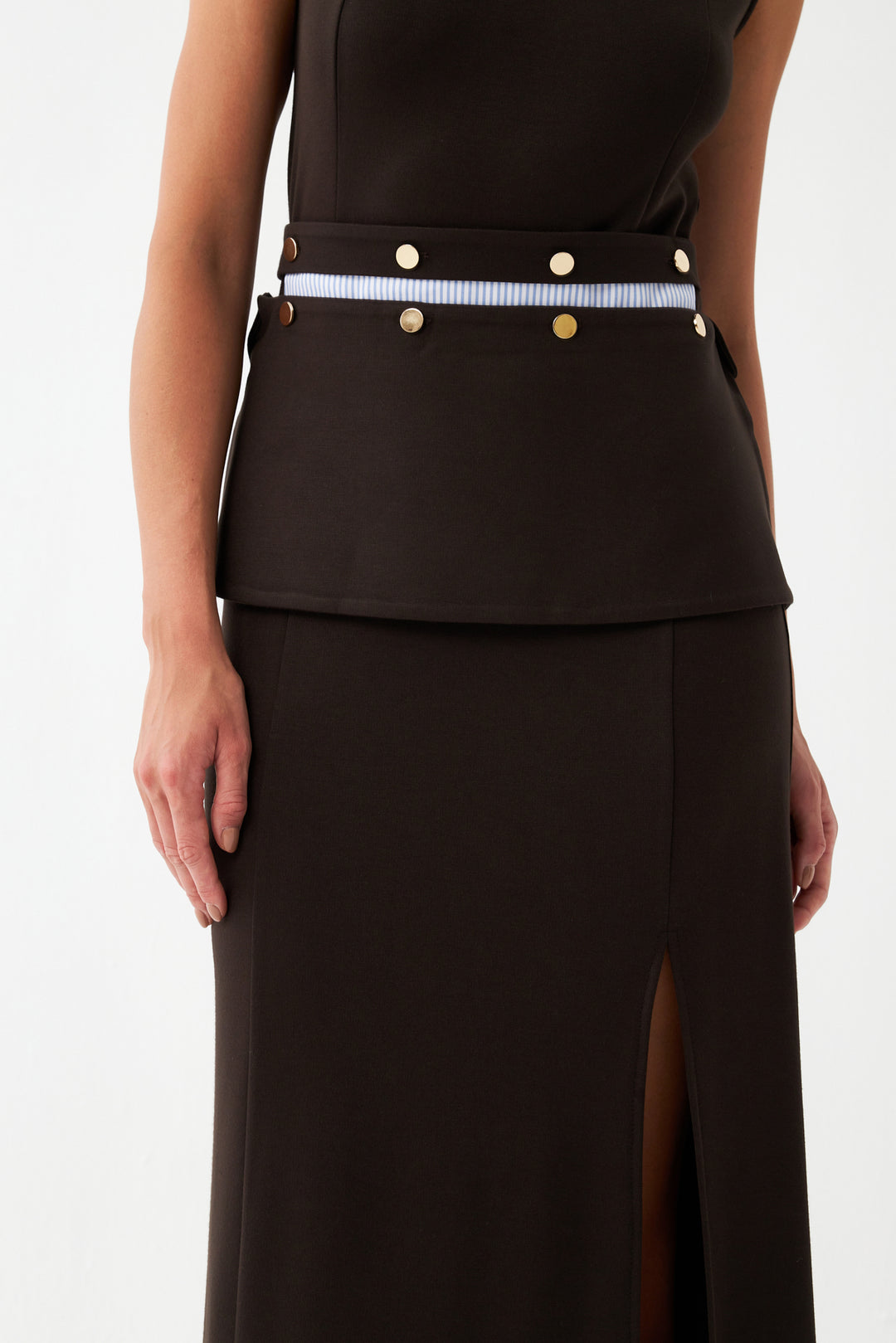 Yırtmaçlı Şık Midi Elbise