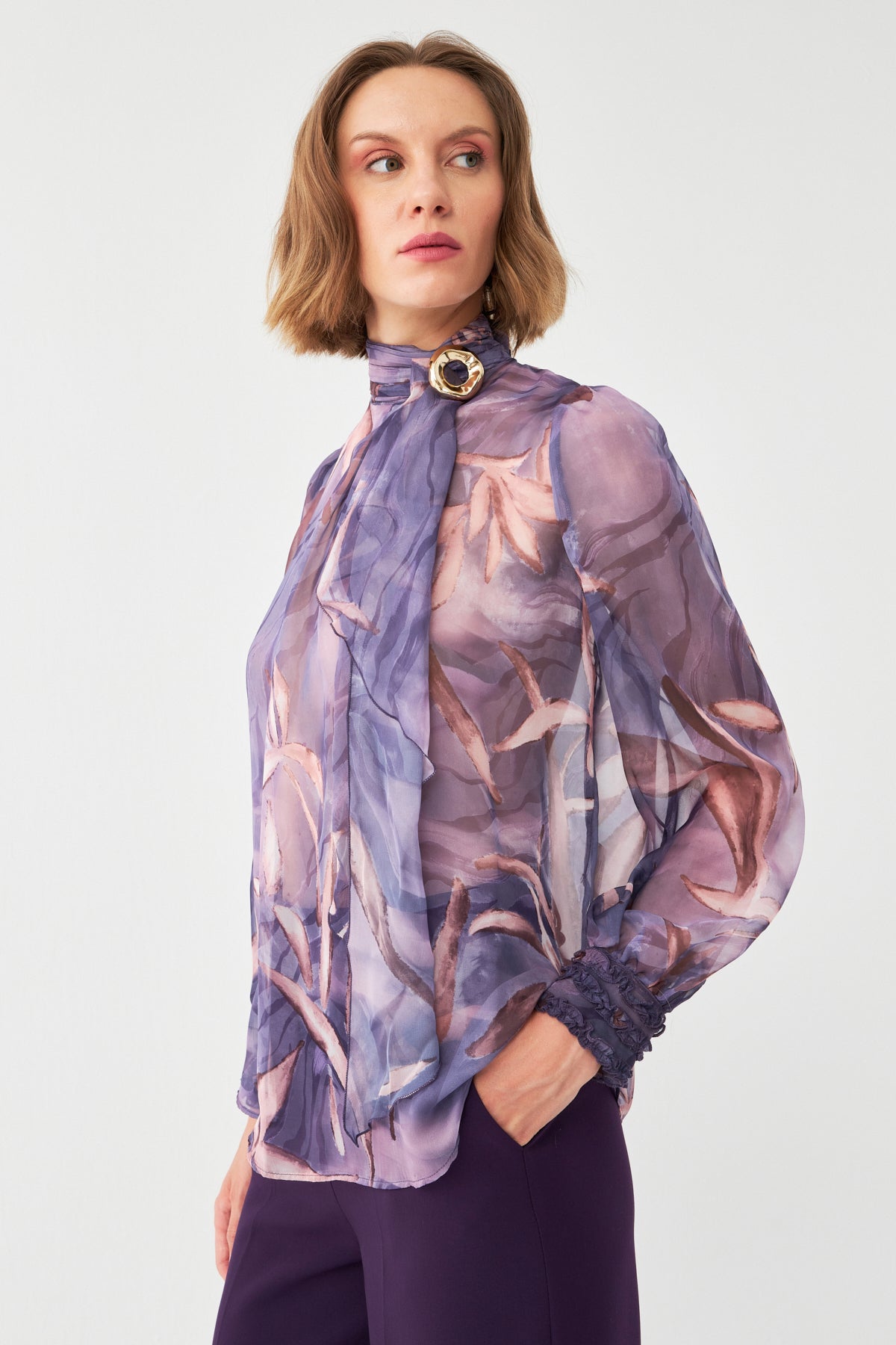 Şifon Fular Yaka Bluz