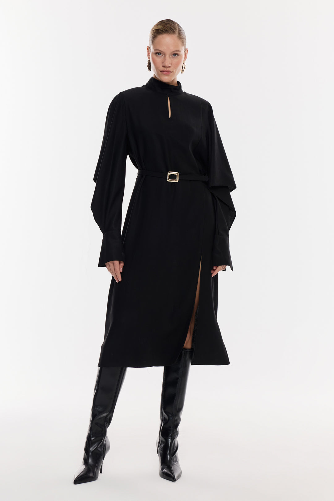 Yırtmaç Detaylı Kemerli Midi Elbise