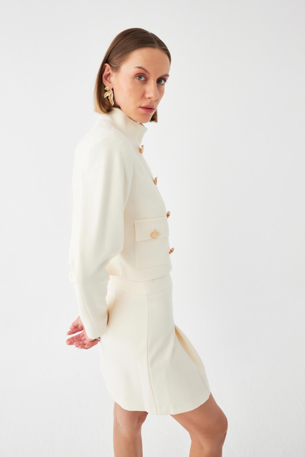 Yüksek Yaka Blazer & A Form Etek Takımı EKRU
