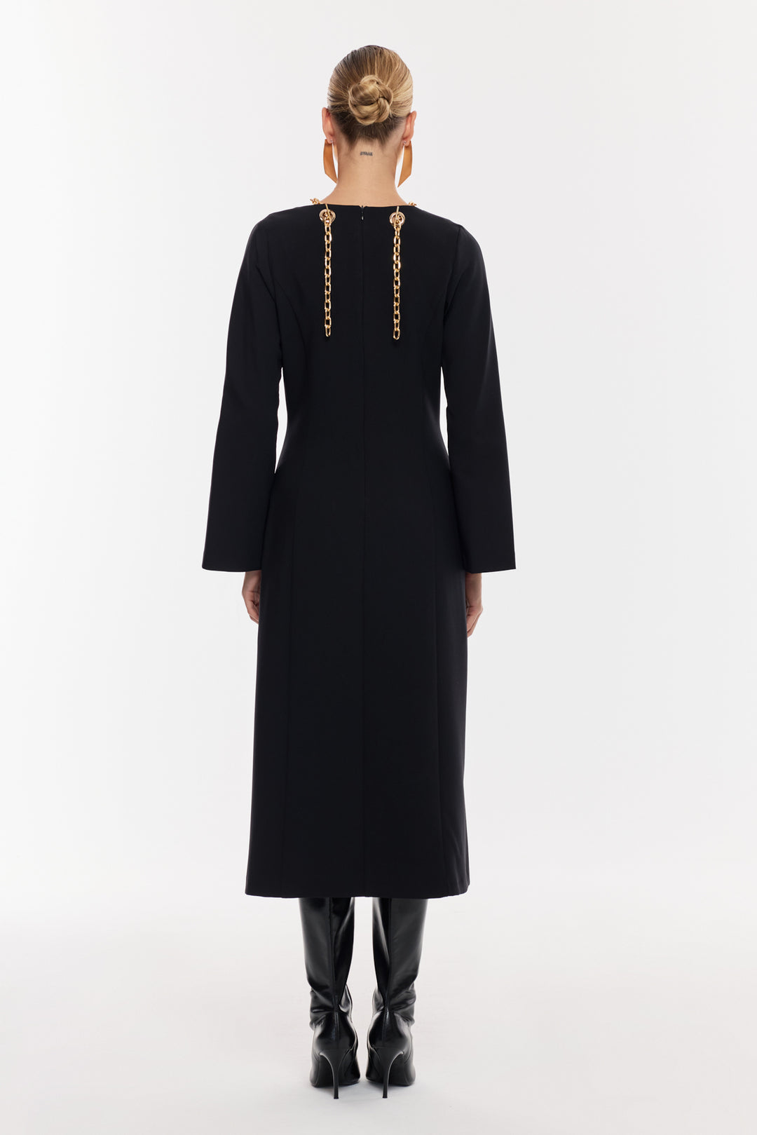 Zincir Detaylı Yırtmaçlı Midi Elbise